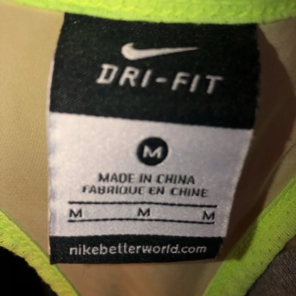 Nike Dri Fit Women’s Chartreuse Workout Running Tank Size Medium - Picture 6 of 6